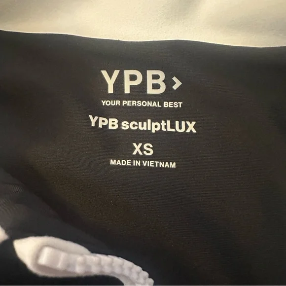 NWT YPB SculptLUX Women's Polo Tank Top Cropped Black & White Zip-Up size XS - Picture 7 of 8